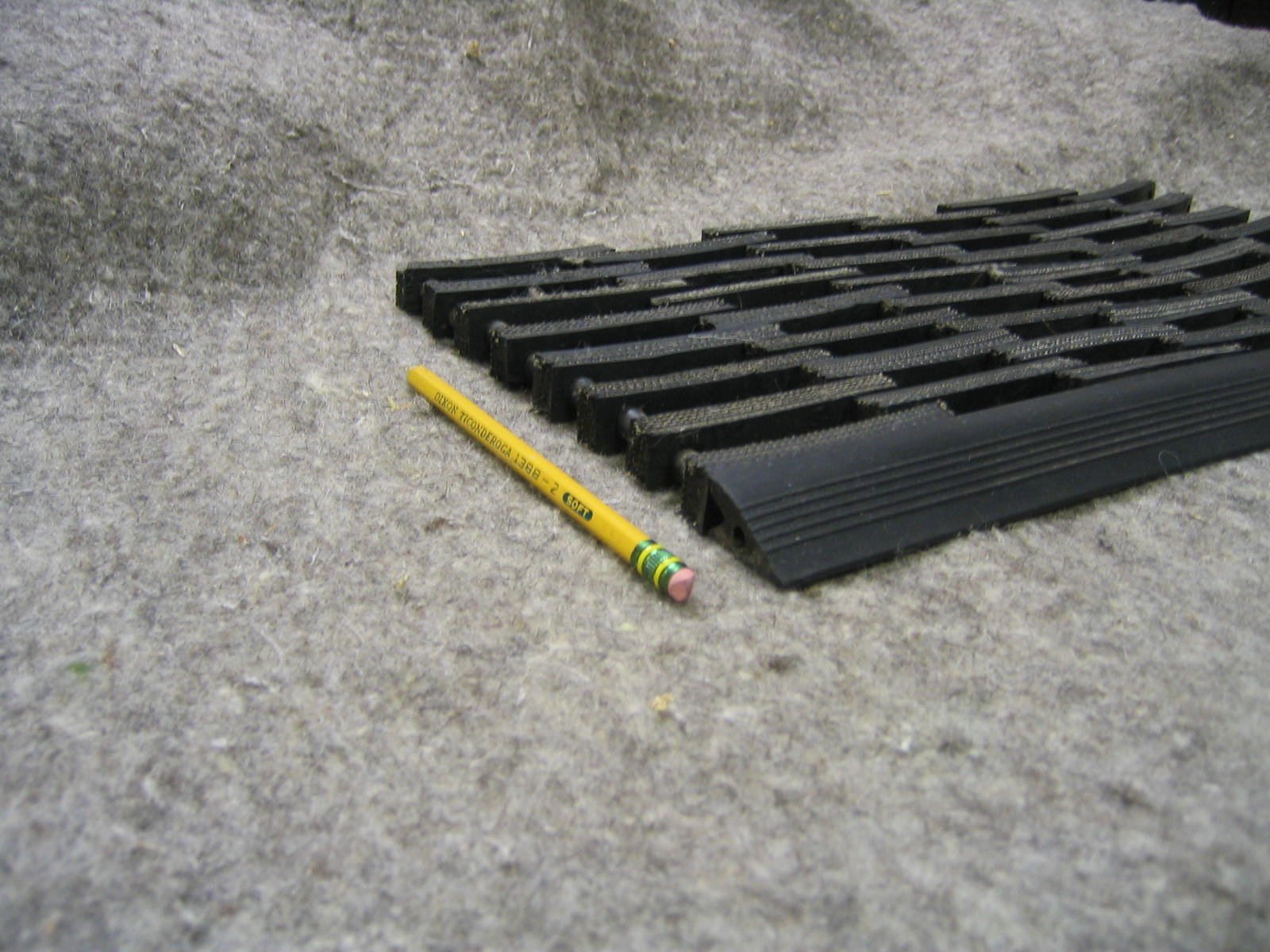 Tire Link Mat  Recycled Tire Floor Mats